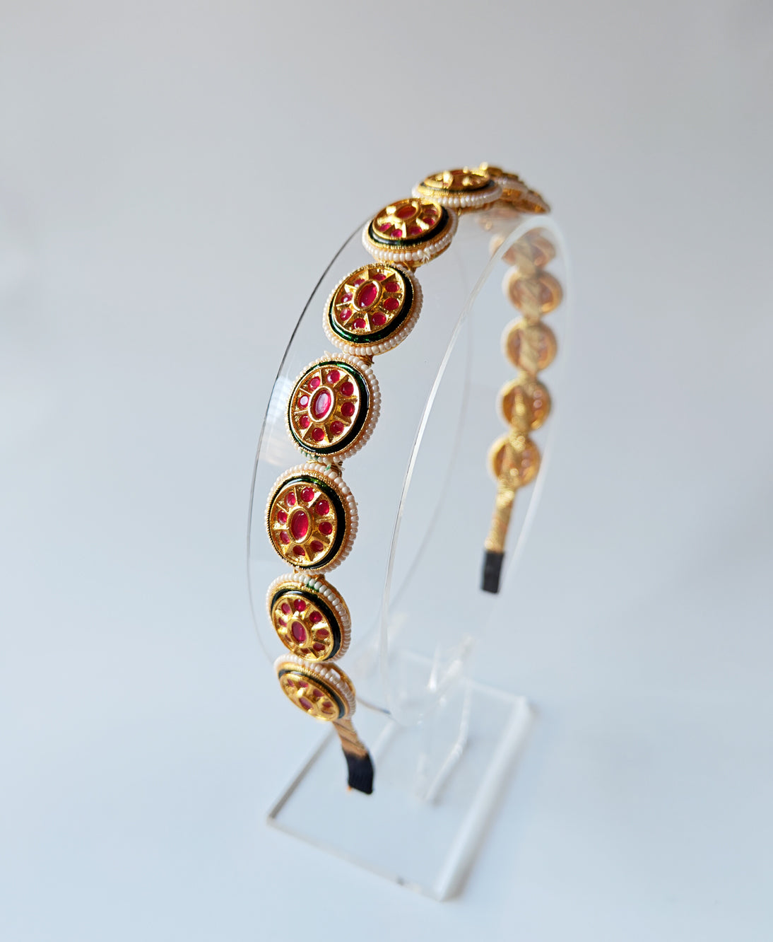 Kundan Kalash Hairband Secondary image
